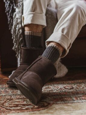 EMU Australia Mini Unisex Chocolate‎ Brown Boots, Men's Size 5/Women's Size 6